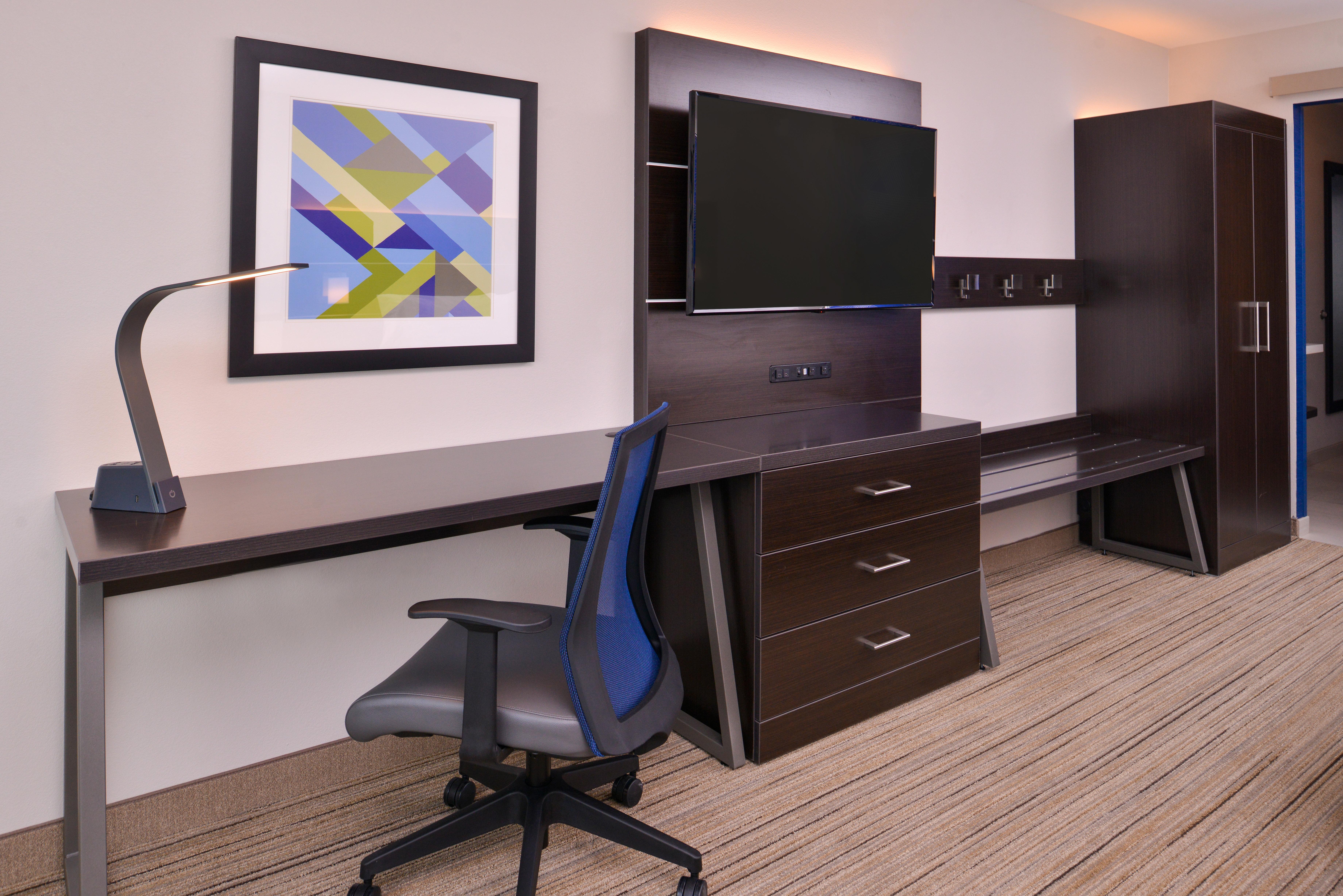 Holiday Inn Express & Suites - Olathe West By Ihg Exterior photo