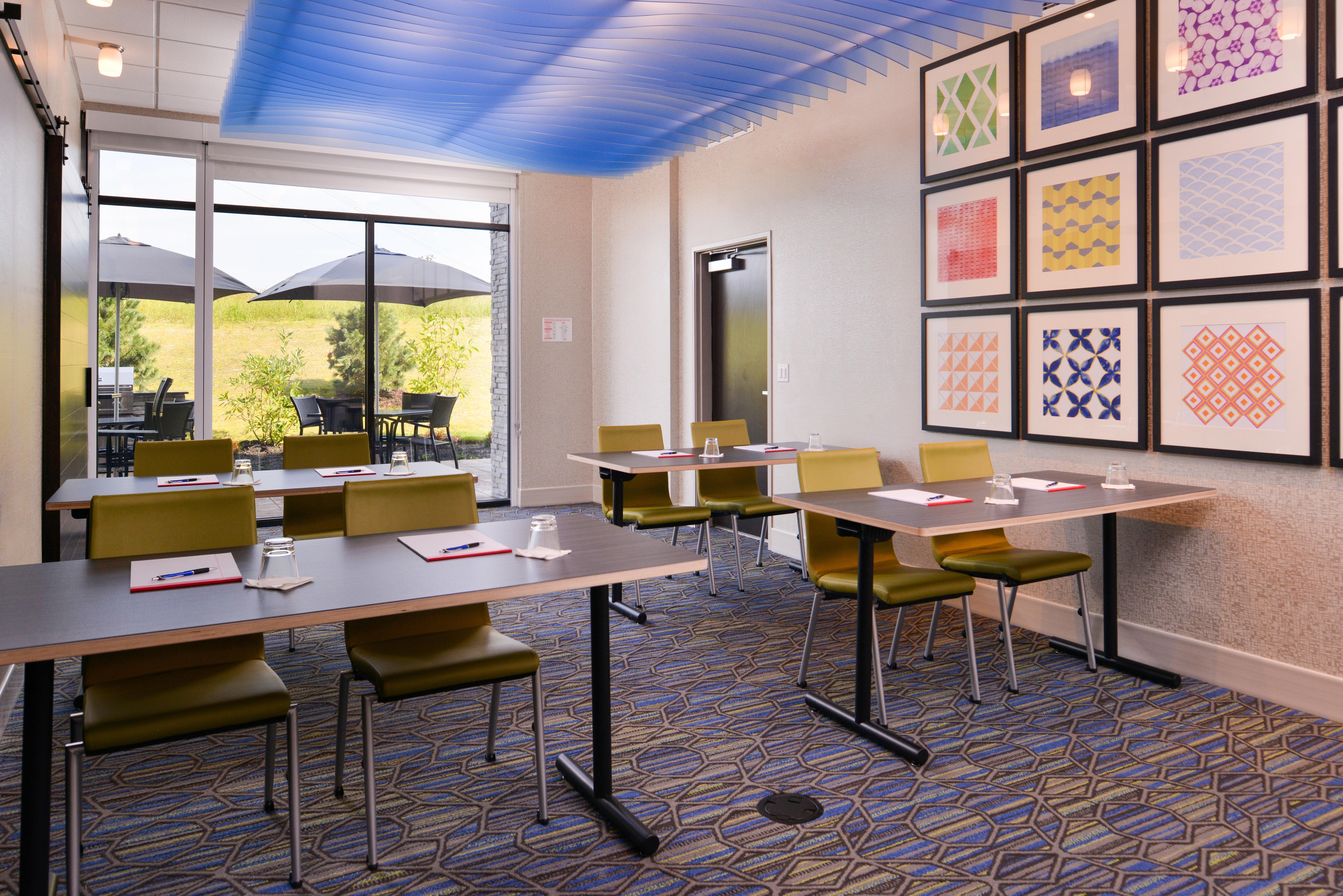 Holiday Inn Express & Suites - Olathe West By Ihg Exterior photo