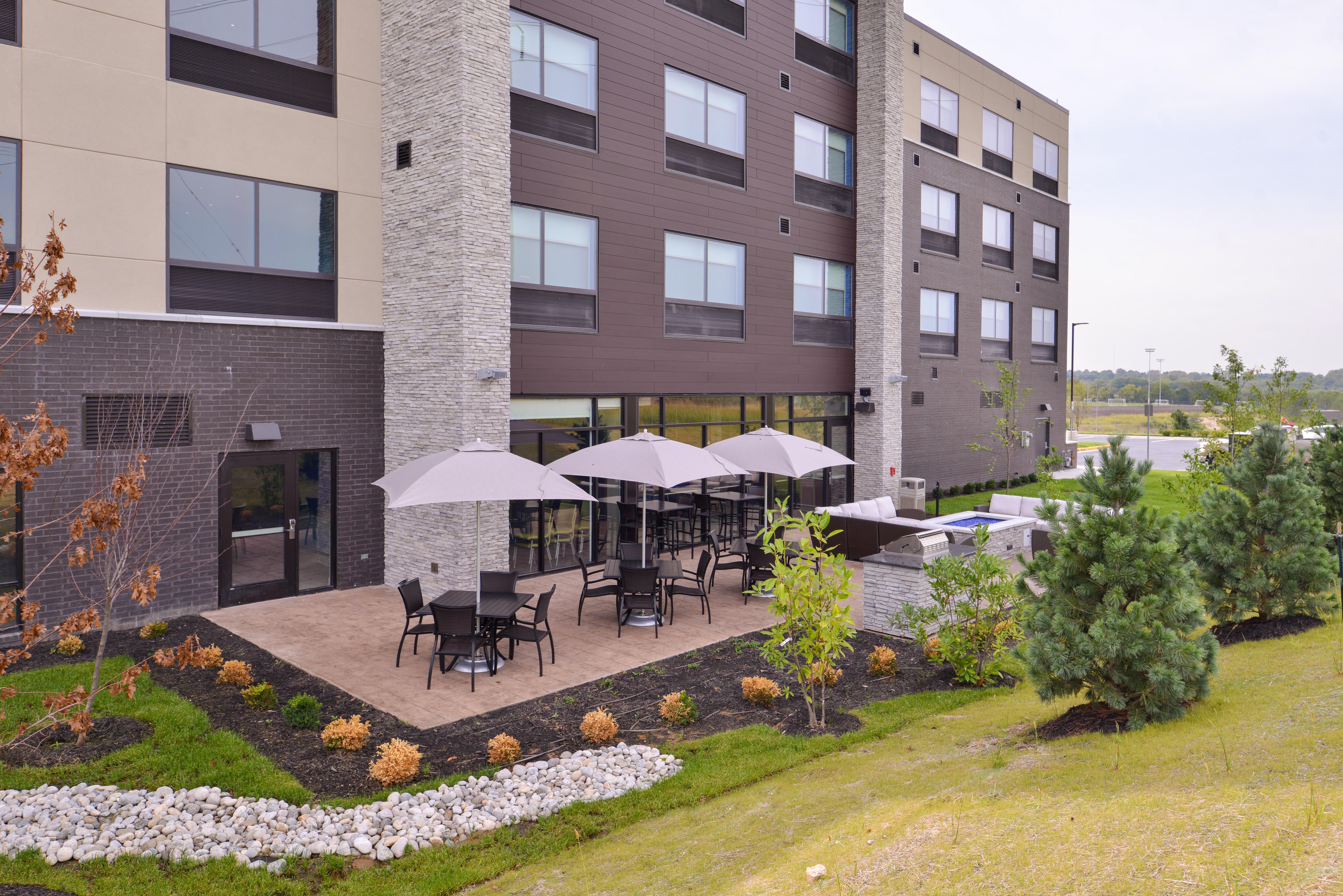 Holiday Inn Express & Suites - Olathe West By Ihg Exterior photo